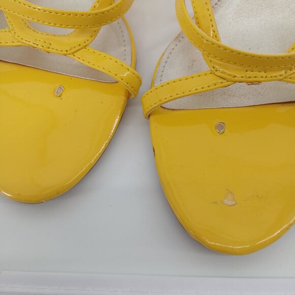 East 5th Yellow Patent Y2K Strappy Heel Sandals Womens 8M Preppy Chic Bold Retro - Picture 4 of 9
